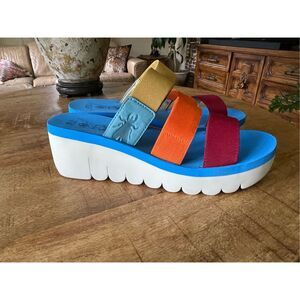 FLY LONDON WOMEN'S LIGHTWEIGHT MULTI/AZURE ELASTIC SLIP ON SANDAL 39